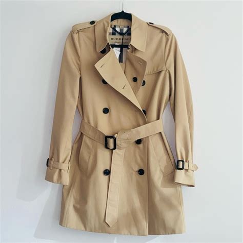 poshmark burberry trench